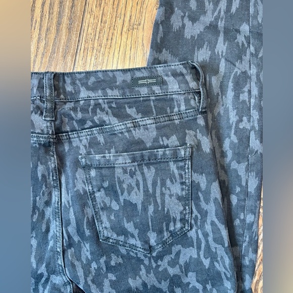 Liverpool “the skinny” Pants Tribal Animal Print Jeans - Picture 4 of 9